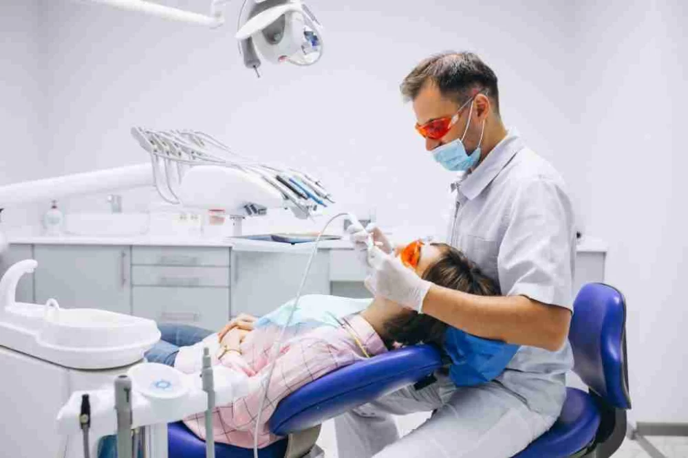 Best Dentist for Cosmetic Dentistry: Choosing the Right Expert for Your Smile