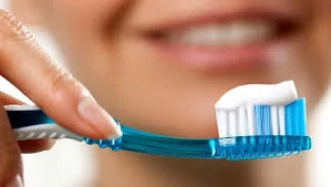 Choosing the Best Toothbrush for Sensitive Enamel and Gums Care