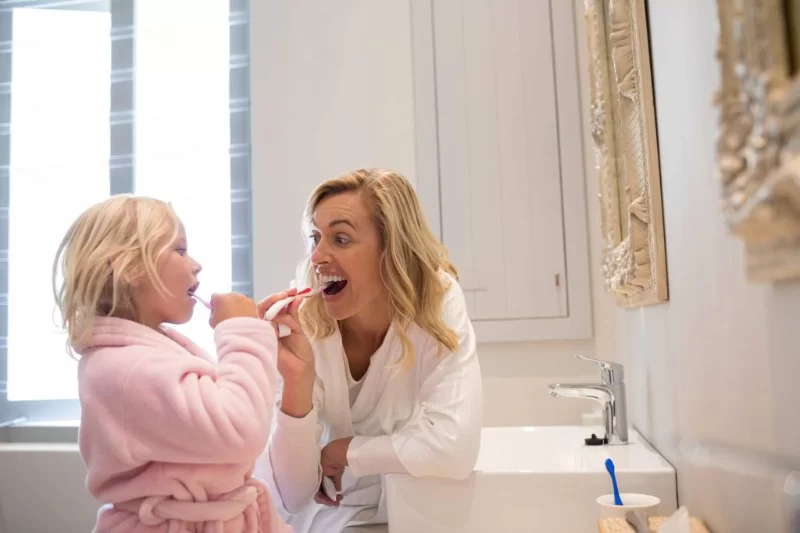 How to Talk to a Girl About Oral Hygiene Without Being Awkward
