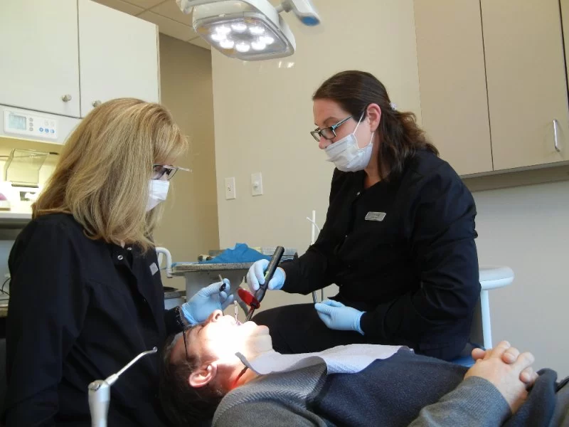 How to Talk to Someone About Their Poor Oral Hygiene | Family Dentistry Online