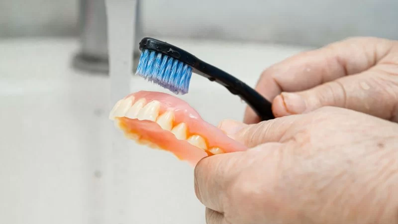 How to Clean Dentures Properly for Long-Lasting Oral Health