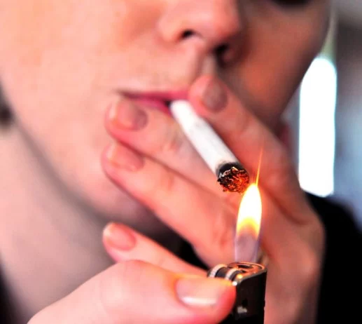 Smoking Cessation and Oral Health – What to Expect Over Time