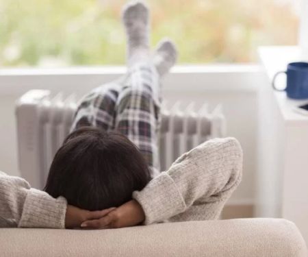 Why Indoor Heating in Winter Can Cause Dry Mouth — And How to Combat It